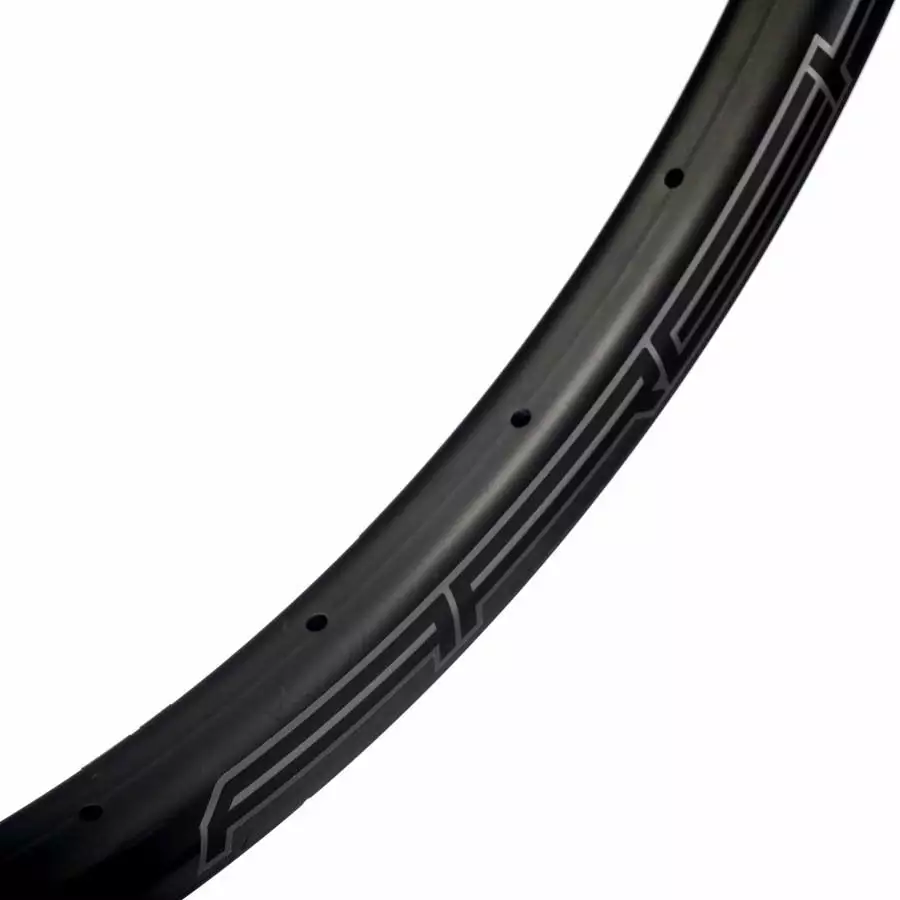 Stans No Tubes Arch CB7 Carbon Rim 29" 1 Stans No Tubes Arch CB7 Carbon Rim 29"