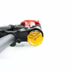 Forks / Accessories Marzocchi Bomber 58 27.5" Gloss Red Down Hill Fork 8 Forks / Accessories Marzocchi Bomber 58 27.5