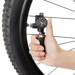 Topeak AirBooster G2 Dial Gauge / CO2 Inflator Pumps And CO2 5 Topeak AirBooster G2 Dial Gauge / CO2 Inflator Pumps And CO2